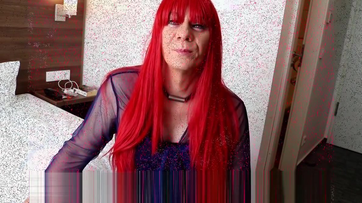 redhead Tgirl sucks cock