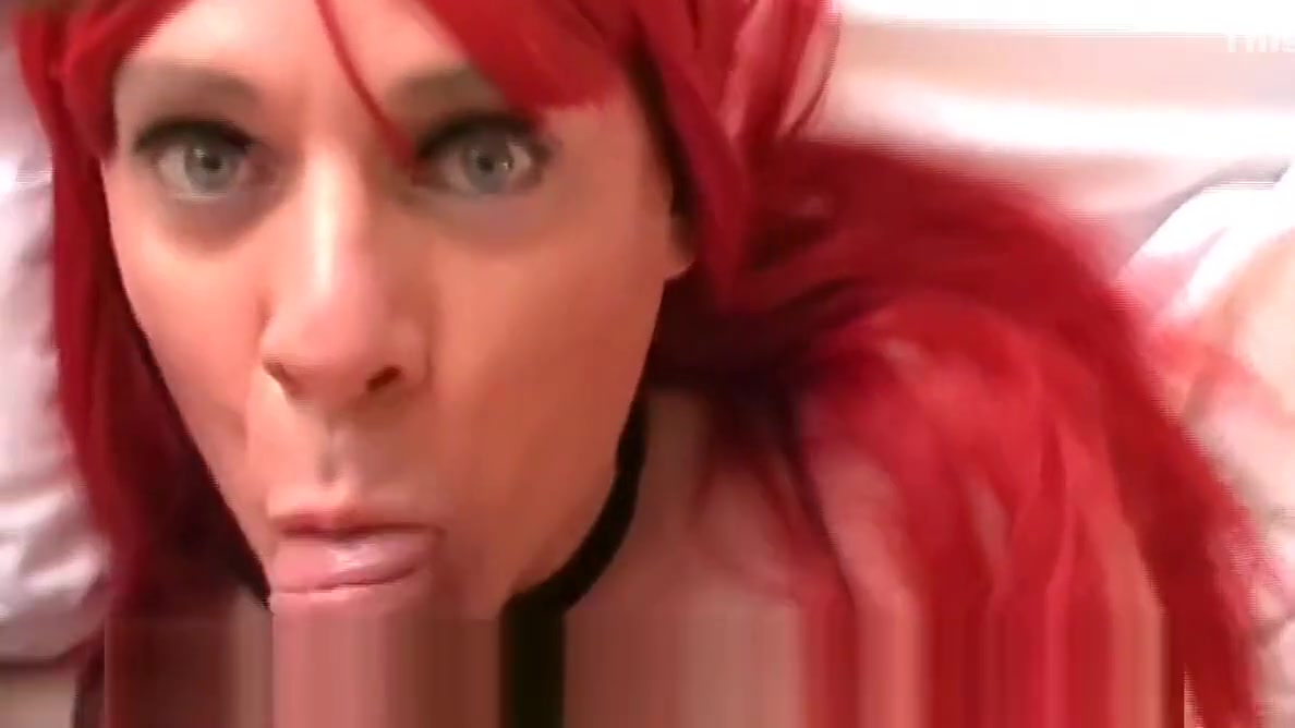redhead Tgirl sucks cock