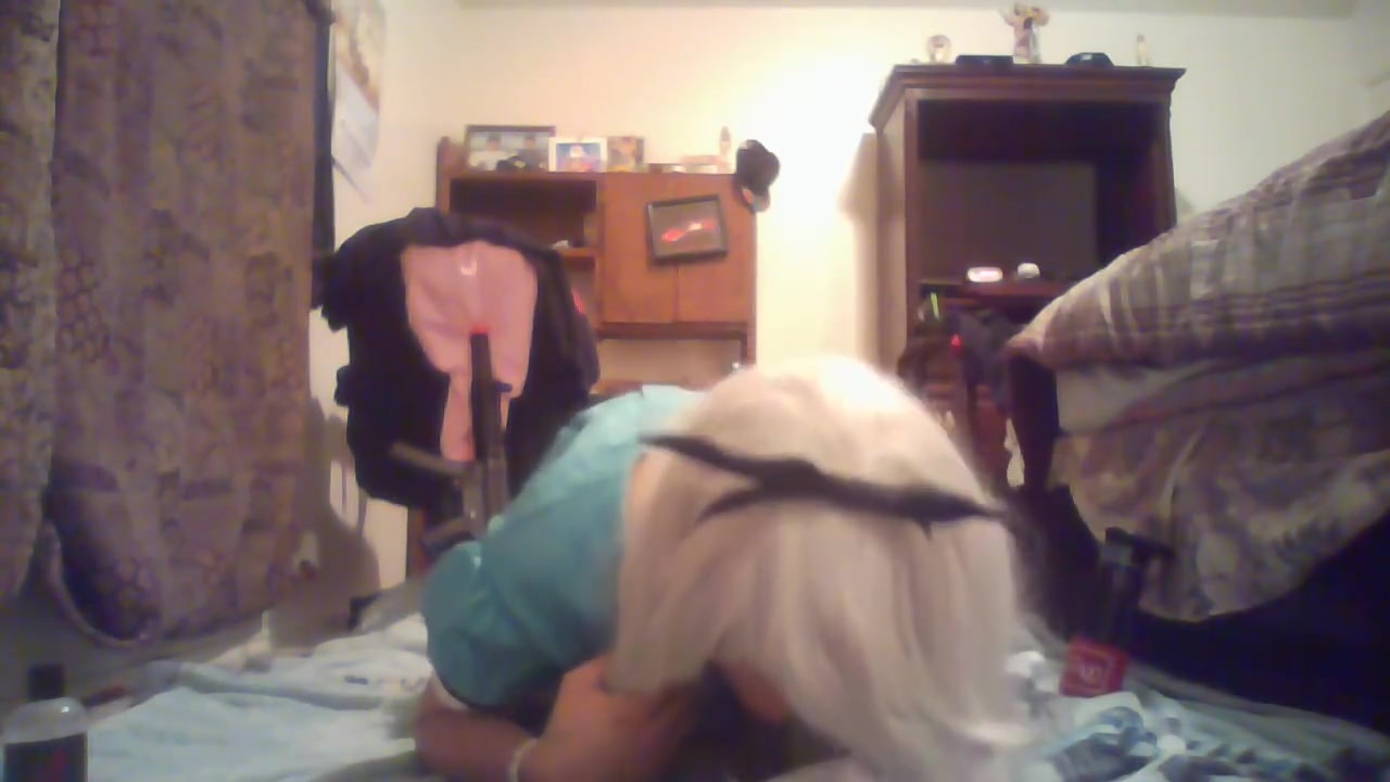 Trap Cosplayer Uses Horse Dildo