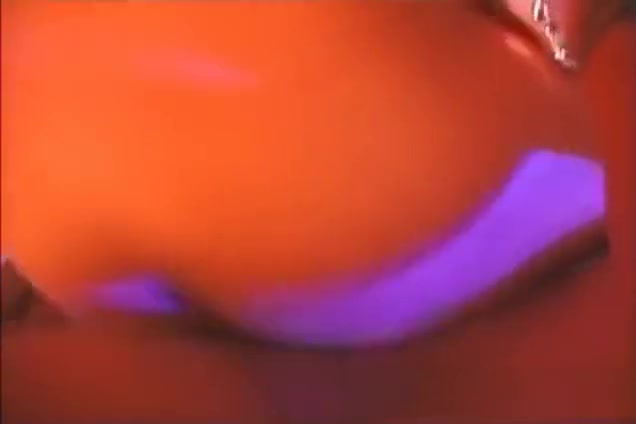 Horny shemale blowing her man off