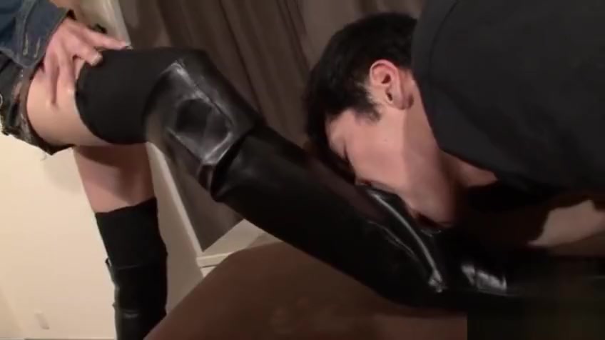 Japan shemale hardcore with cumshot