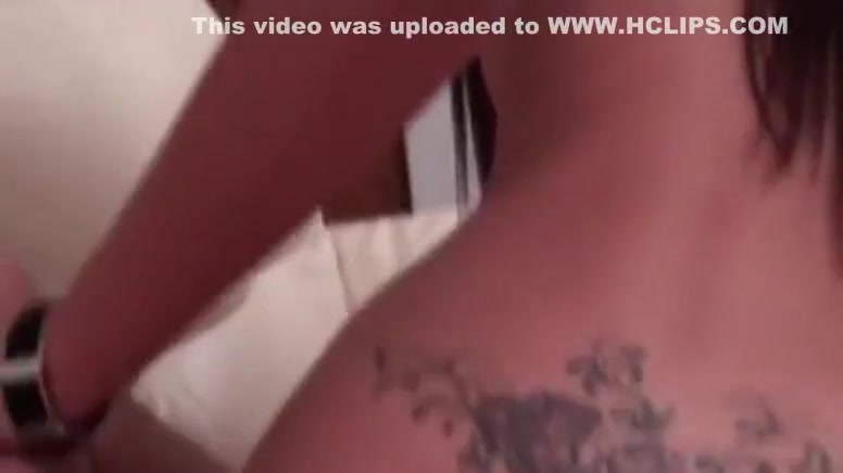 Hot shemale gets butt penetrated