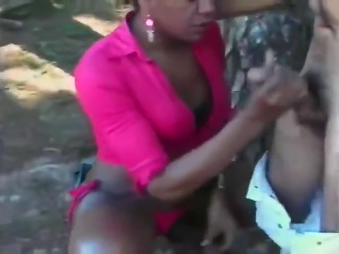 Mutual interracial blowjob outdoors