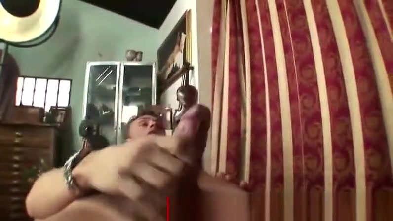 Sex hungry TS vamp eats a guy