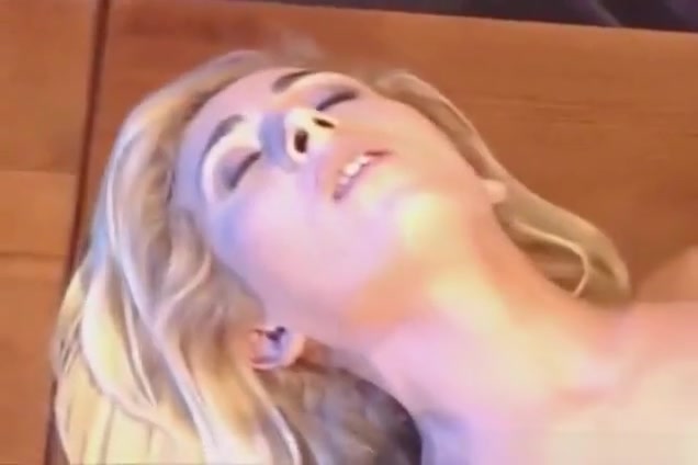 Anal for sexy blonde