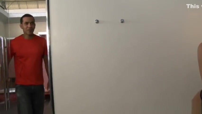 Amateur tranny shemale banged in asshole