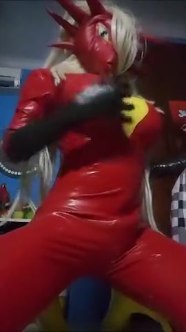 Blaziken Suit NSFW (+18)