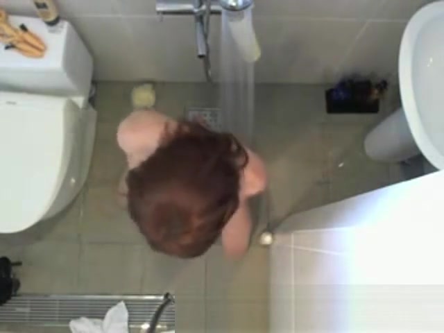 Sexy crossdresser loves the shower