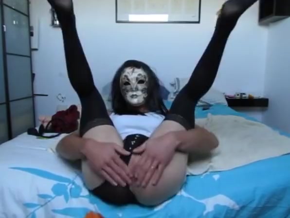 Carnival girl Plays With Herself