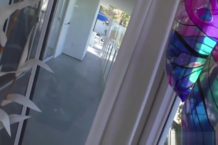 Busty Girl Takes Big Tranny Cock