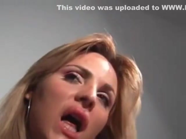 Tranny jerks off and eats creamed cherries