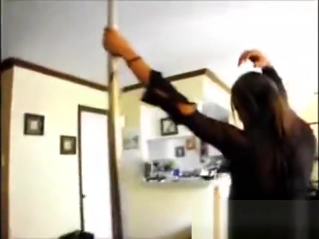 Hot cd shows body