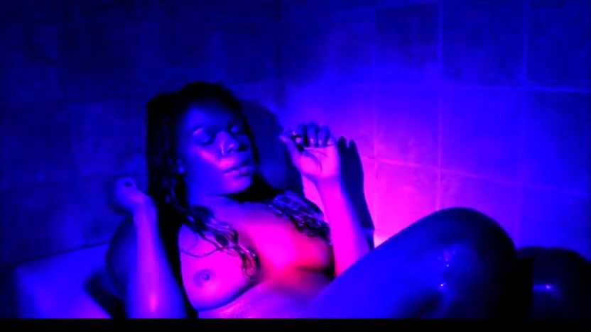 Gabrielle Love - SERFBORT