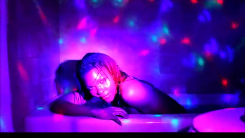 Gabrielle Love - SERFBORT