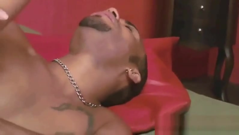 Shemale babe Sandy Lopes getting fucked and cummed on