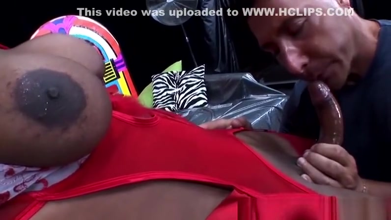 Black euro tranny sucked by white lips