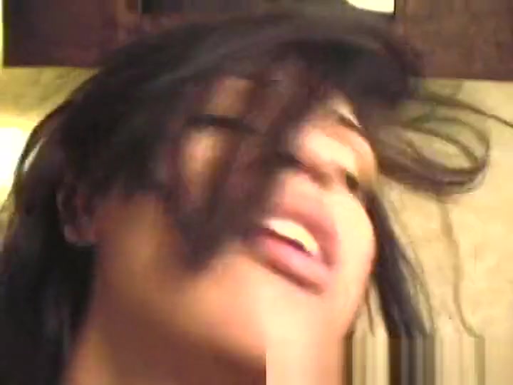 Tainara Bovers is dancing and stripping