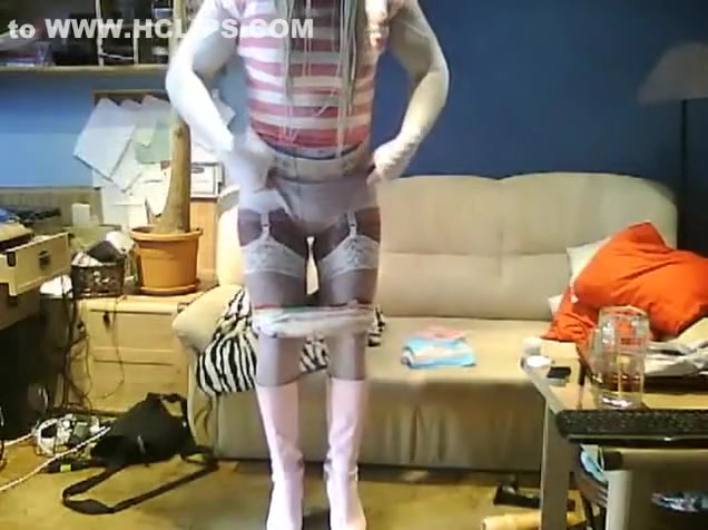 Fetish CD plays with toys