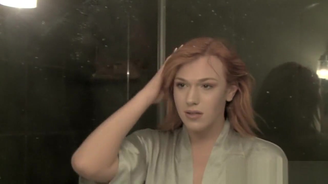 Trans hottie gets cumshot