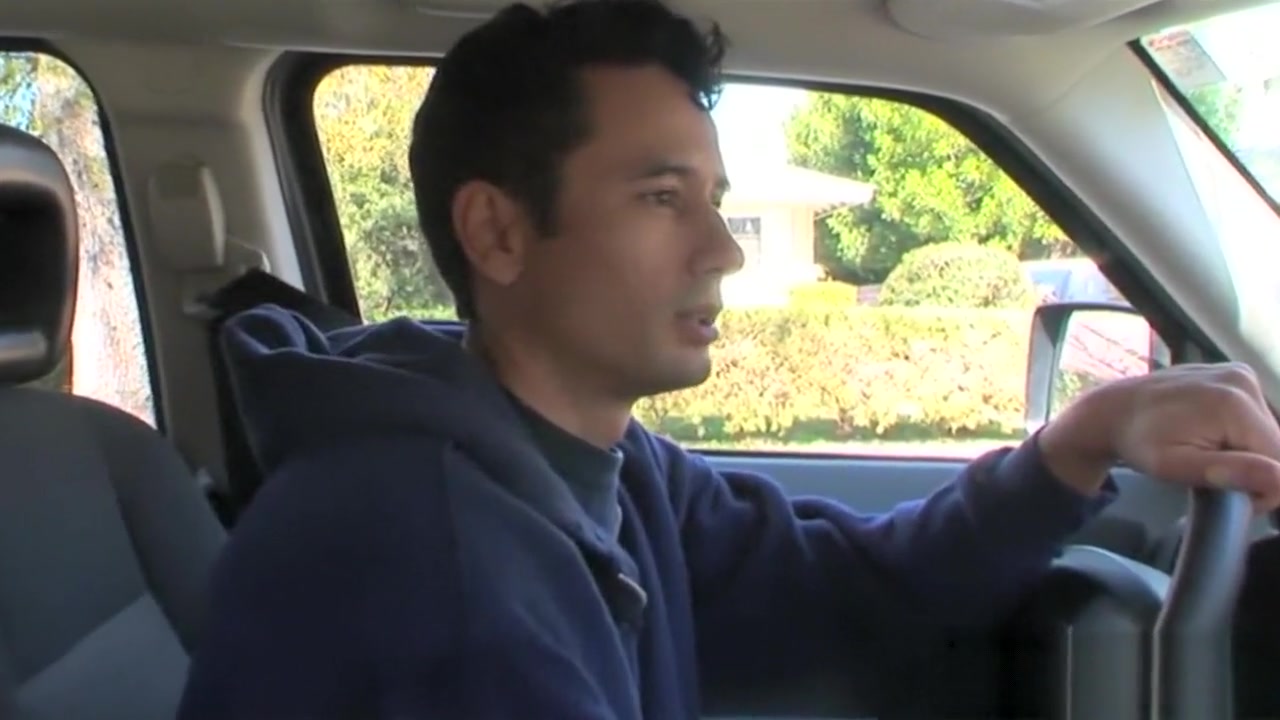 Skinny shemale Madison Montag fucks with a guy