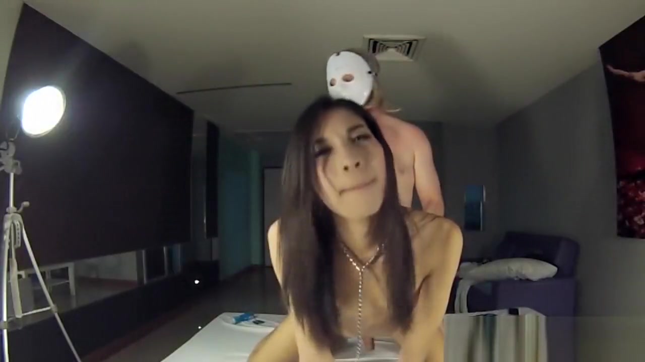 Amateur Ladyboy Lyomi Fucked