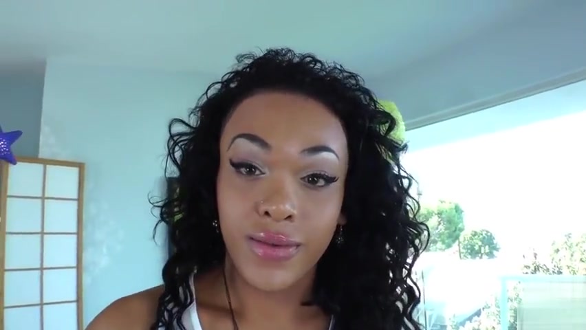 Curvy black ts masturbating in solo scene