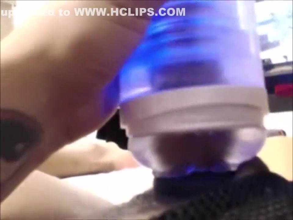 Slutty Tranny Fleshlighting Her Cock