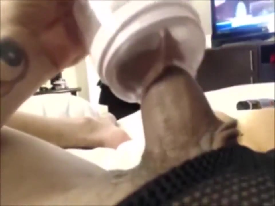 Slutty Tranny Fleshlighting Her Cock