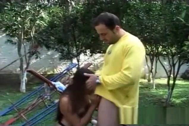 Sexy shemale takes it deep outdoors