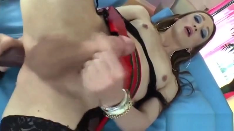 Ass toying glamorous tranny babe