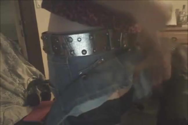 CD exhib at home and Cum licking on a plate
