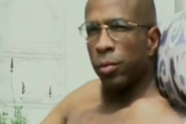 Hot tranny sucks his huge shlong