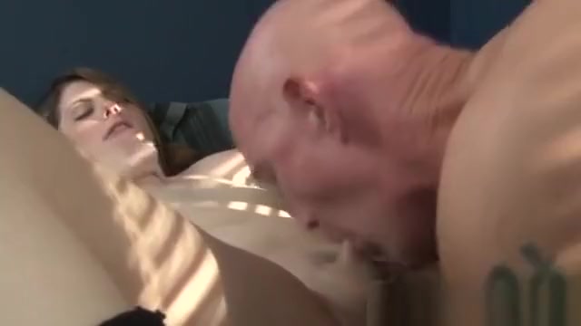 Ladyboy fetish hoe sucks on cock