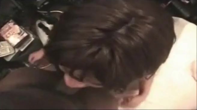 Spunky Shemale Giving Head Before Ass Pounding