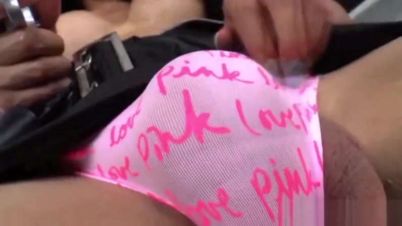 Tranny tgirl pulling her dick