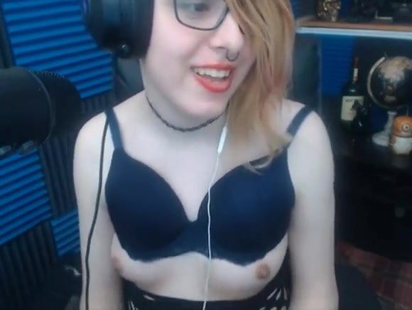 Seductive Cam teen 18+ TS