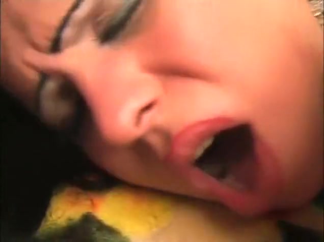 Wrecking A Honey Trans Brunette