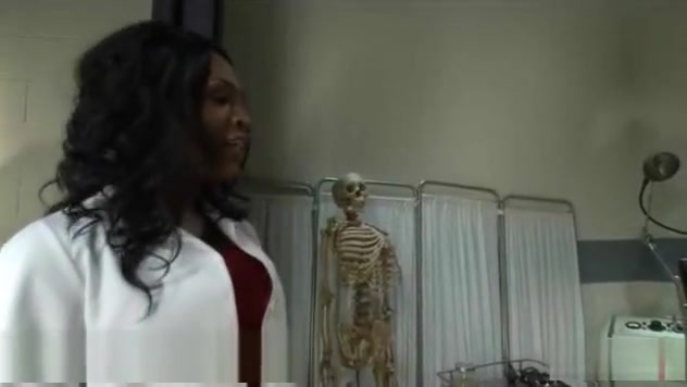 Black TS Fucks A Guy On Gyno Table