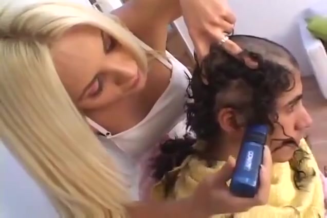 Client sucks by barber busty shemale