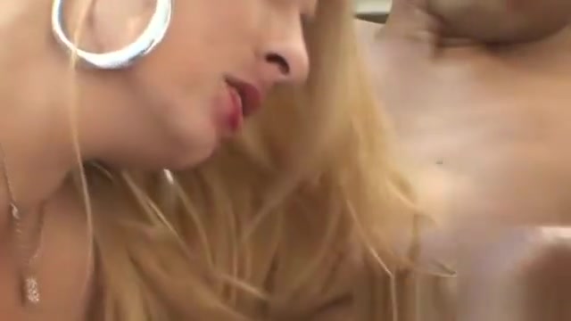 Blonde tranny blows a gangster