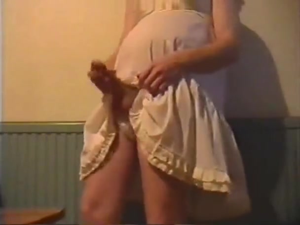 Crossdresser In Nighty Masturbating