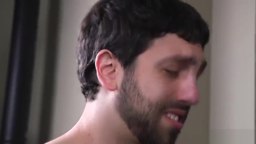 Tranny dom anal fucks male at the gym