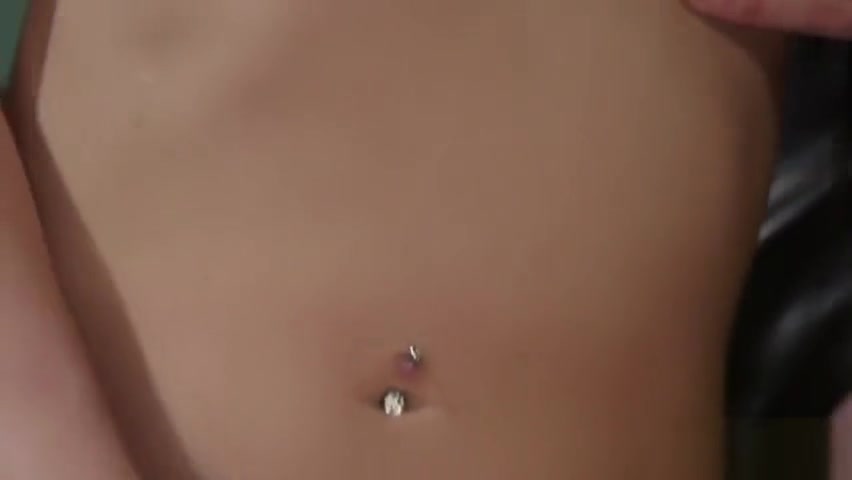 Tranny seduces and anal fucks therapist
