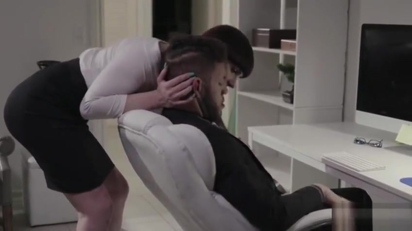Slut TS Natalie Mars gets fuck every of the house