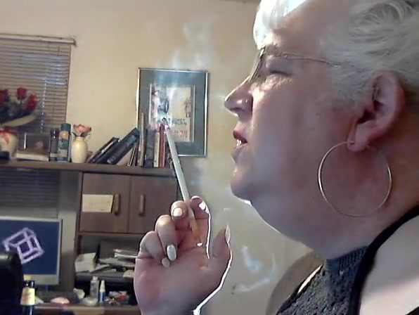 Smoking Super Long Saratoga