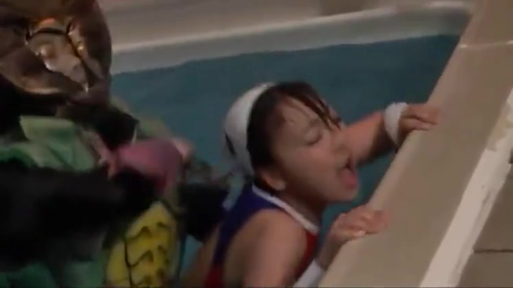 Superheroine Defeated