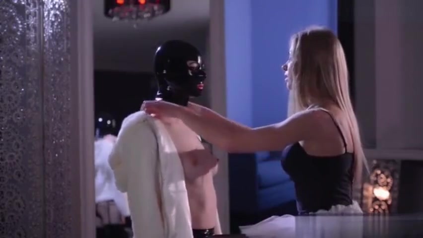 Shemale fuck girl
