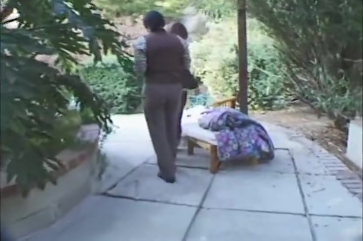 Tranny fucking outdoors