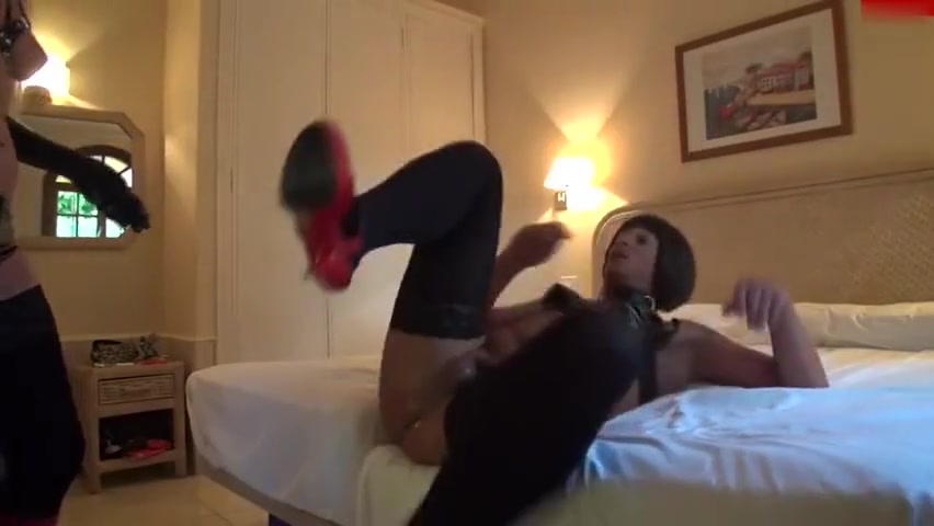 Deep fisted Cdressissy allowed to cum