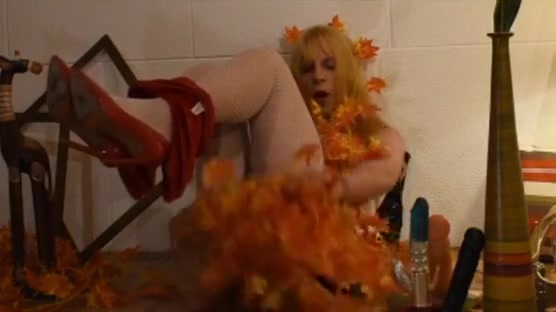 Sissy Alexia masturbate with beautiful hot dress!